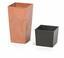 Kukkaruukku, jossa URBI SQUARE BETON EFFECT terrakotta 29,5 cm